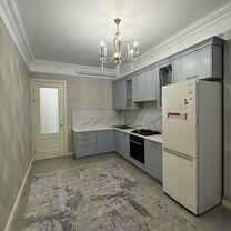 2-к. квартира, 84 м², 3/15 эт.