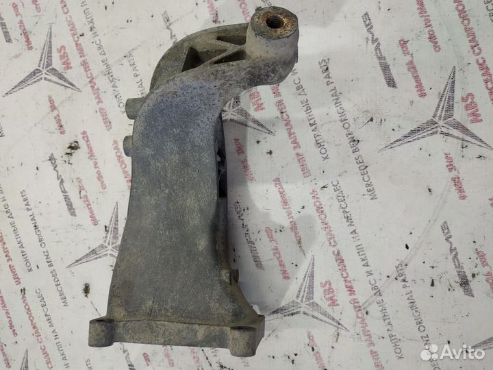 Лапа двигателя m112 m113 4wd w210 Mercedes правая