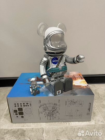 Фигурка bearbrick астронавт nasa