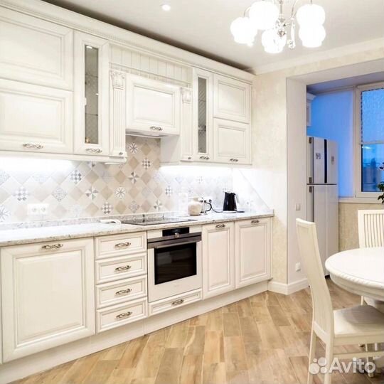 Кухонный гарнитур в классическом стиле на заказ