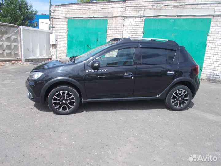 Renault Sandero Stepway 1.6 МТ, 2019, 36 000 км