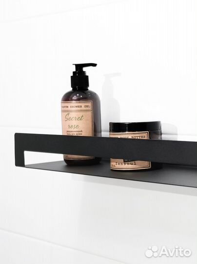 Полка для ванной металлическая