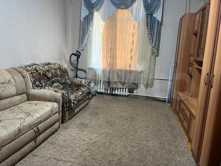 2-к. квартира, 44 м², 1/3 эт.