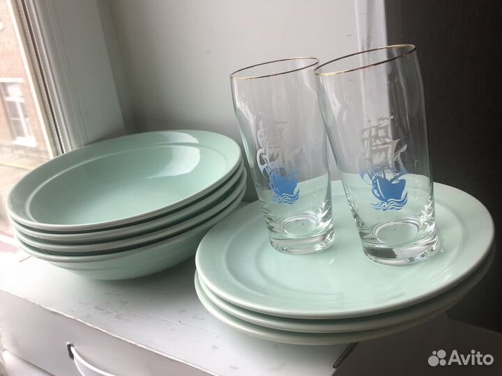 Посуда -СССР (блюдца,салатник, стопки)