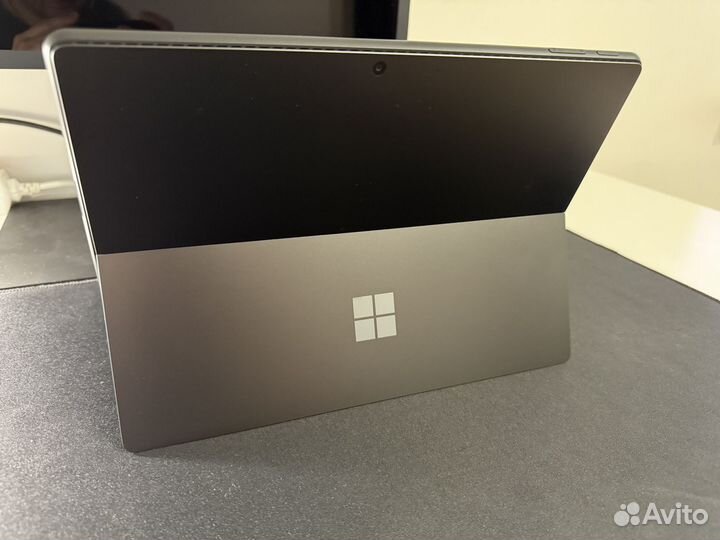 Microsoft surface pro 11 x elite