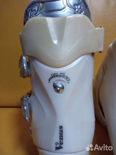 Горнолыжные ботинки Lange Venus 85