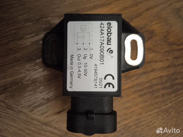 Датчик elobau 424A17A090B01