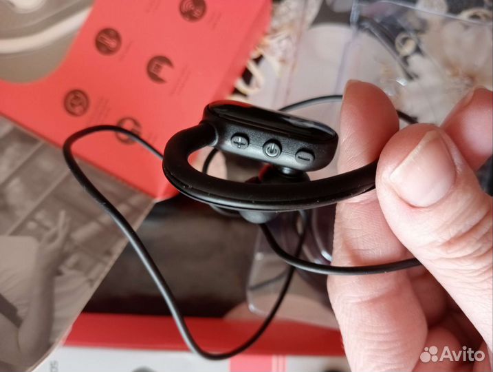 Беспроводные наушники