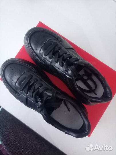 Кроссовки женские 38 размер натуральная кожа