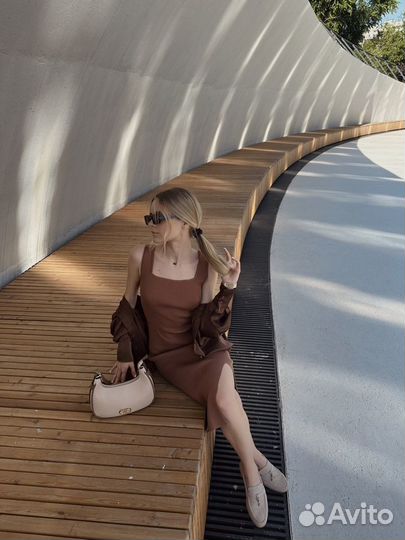 Обтягивающее платье