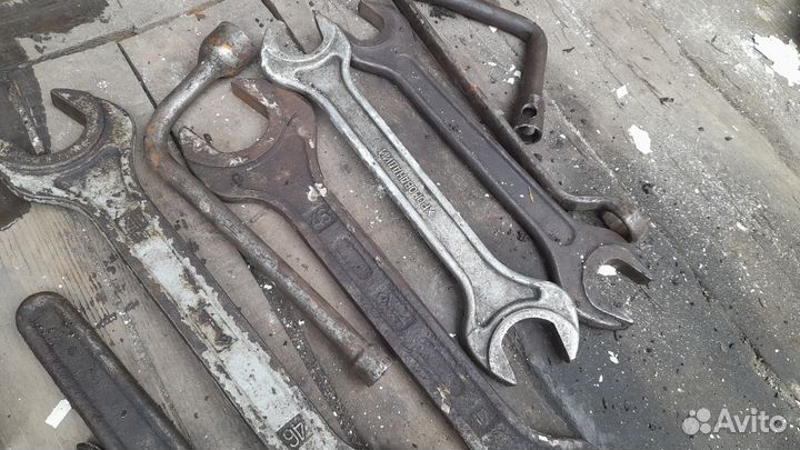 Ключи на трактор