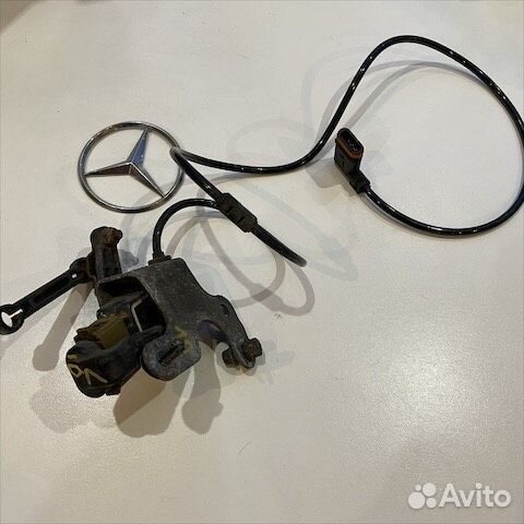 Датчик положения кузова Мерседес w204 x204 w212 w2