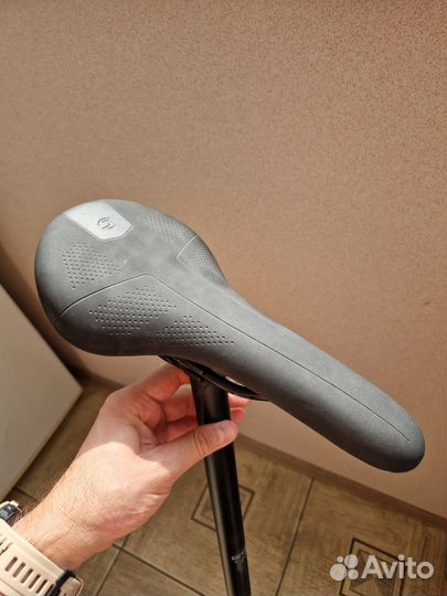 Седло cannondale и подседельный штырь 27.2