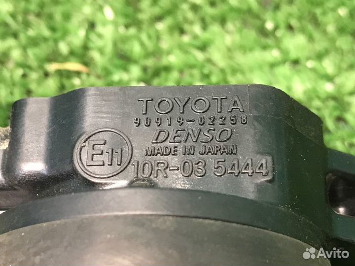 Катушка зажигания Toyota Corolla E150 1.8 2ZR-FE