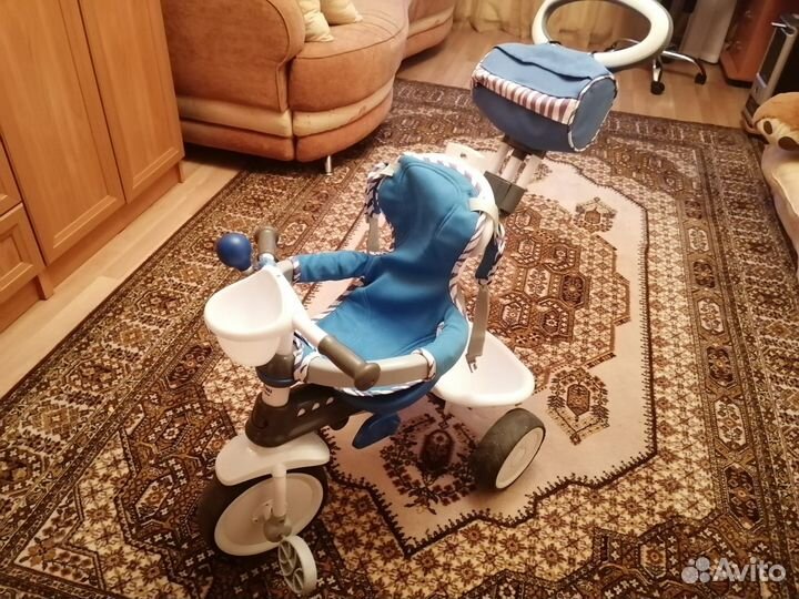 Детский трехколесный велосипед