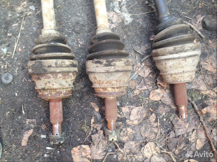 Полуось Монтеро Mitsubishi Montero III 01 г