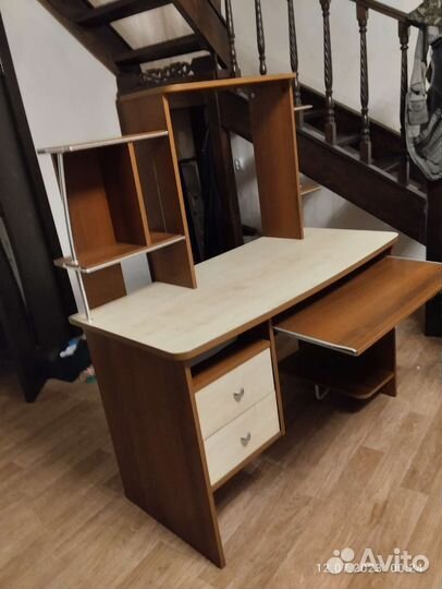 Компьютерный стол новый