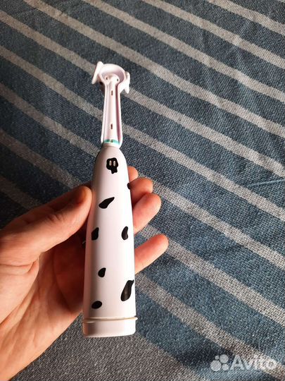 Детская электрическая зубная щетка