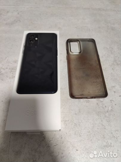OnePlus 9, 8/128 ГБ