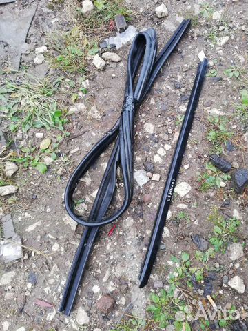 Уплотнитель бархотка Рено Логан 1