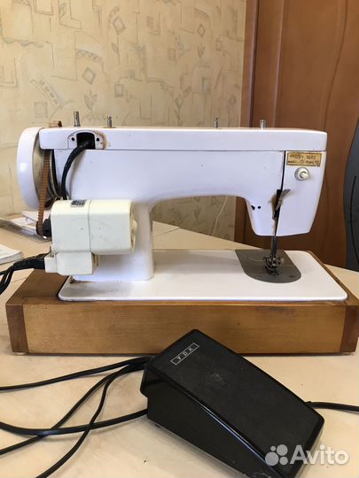 Швейная машина Чайка 132М
