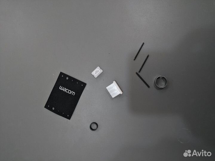 Графический планшет Wacom Intuos Pen S