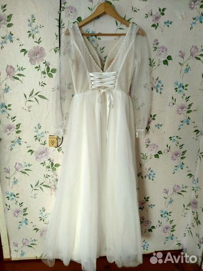 Свадебное платье