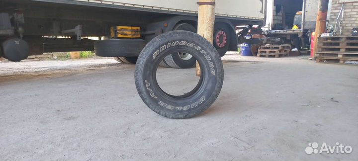 Bridgestone Dueler A/T 245/75 R16