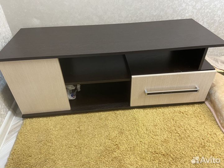 Тумба под телевизор