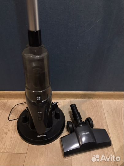 Вертикальный беспроводной пылесос Hyundai 2 в 1