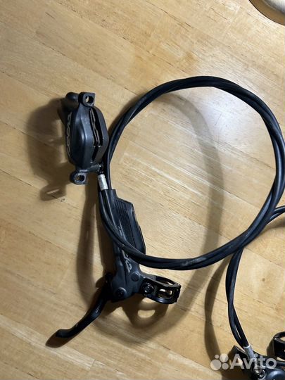 Гидравлические тормоза sram Code R четырехпоршневы
