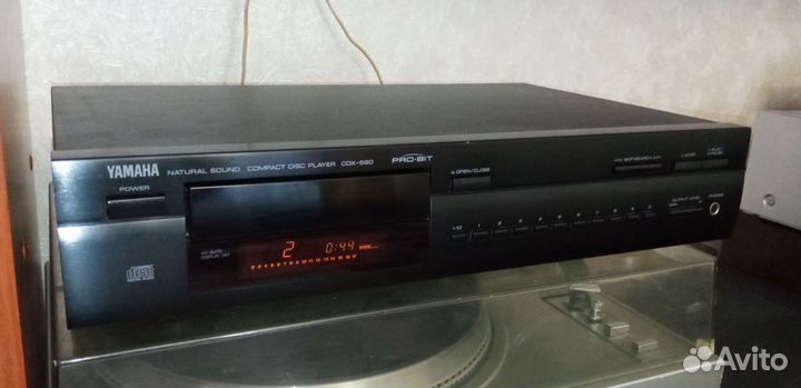 CD проигрыватель Yamaha cdx-590