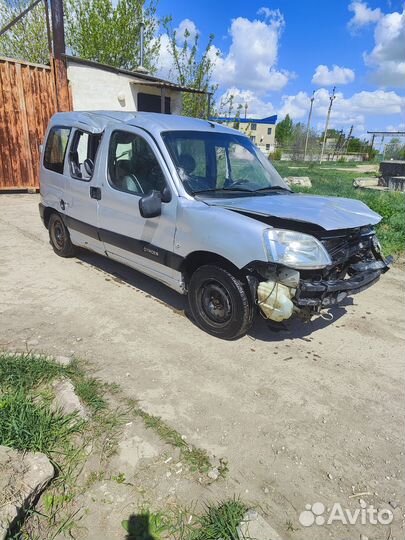 В разборе Citroen Berlingo 1.4 MT, 2007г