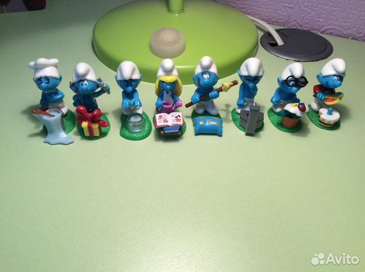 Фигурки смурфиков киндер