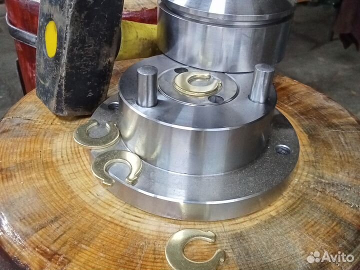 Инструмент для чеканки сувенирных жетонов и монет