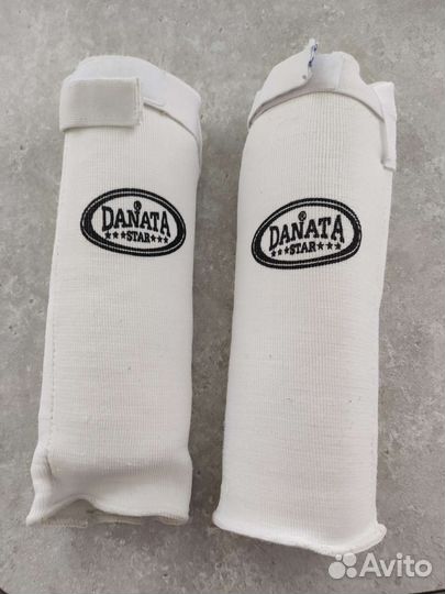 Амуниция для единоборств. Зашита голени