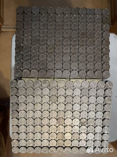 Книга из монет номиналом 5 копеек