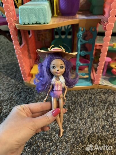 Домик enchantimals с мебелью и куклой