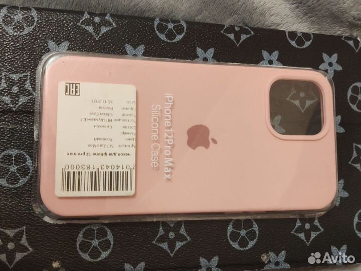 Чехол на iPhone 12 pro max новый силиконовый