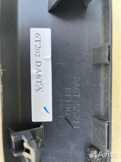 Накладка на консоль торпеды mazda