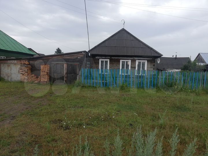 Дом 52,9 м² на участке 8 сот.