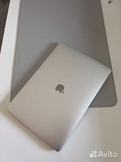 Macbook Pro 15 2017 i7 16/512 GB