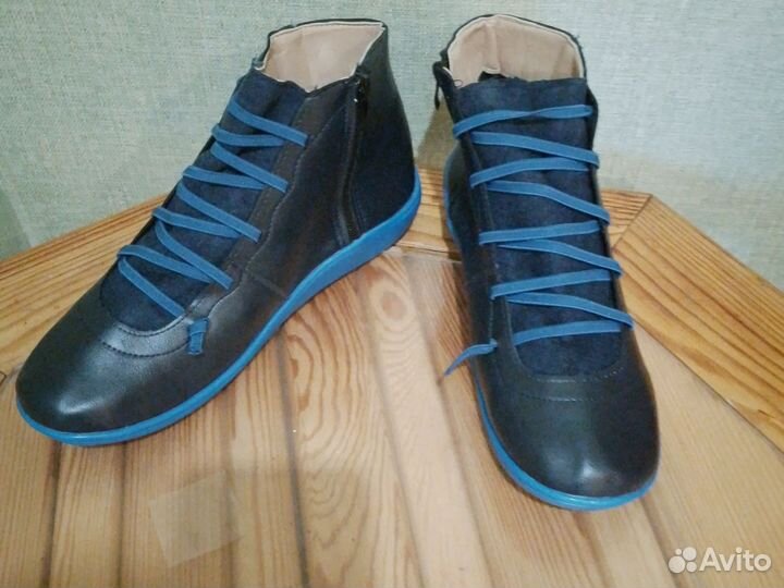 Ботинки женские маломерят на 2 размера экокожа