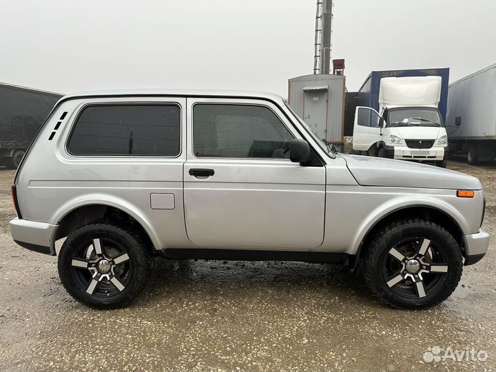 LADA 4x4 (Нива) 1.7 МТ, 2016, 142 000 км