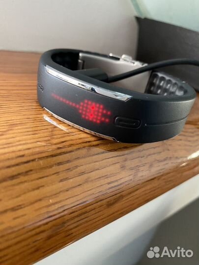 Спортивный браслет Polar Loop