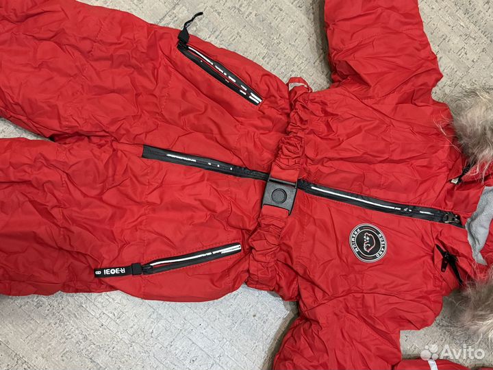 Зимний комбинезон для девочки