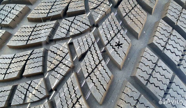 Goodyear UltraGrip Ice SUV 285/60 R18