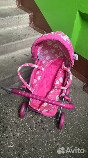 Игрушечная коляска для кукол