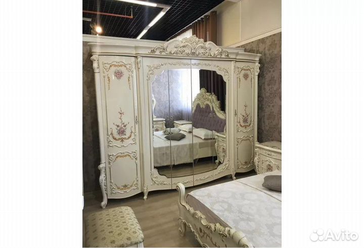 Спальный гарнитур Венеция