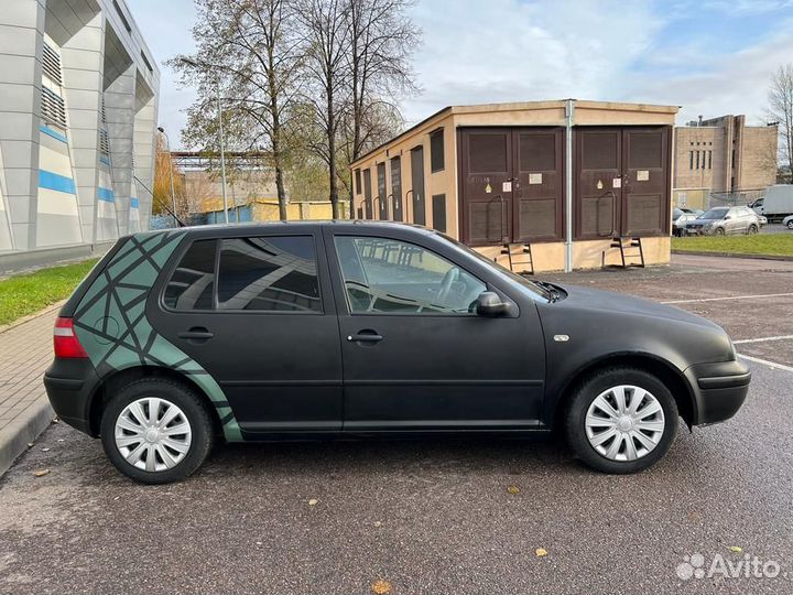 Volkswagen Golf 1.4 МТ, 2003, 300 000 км